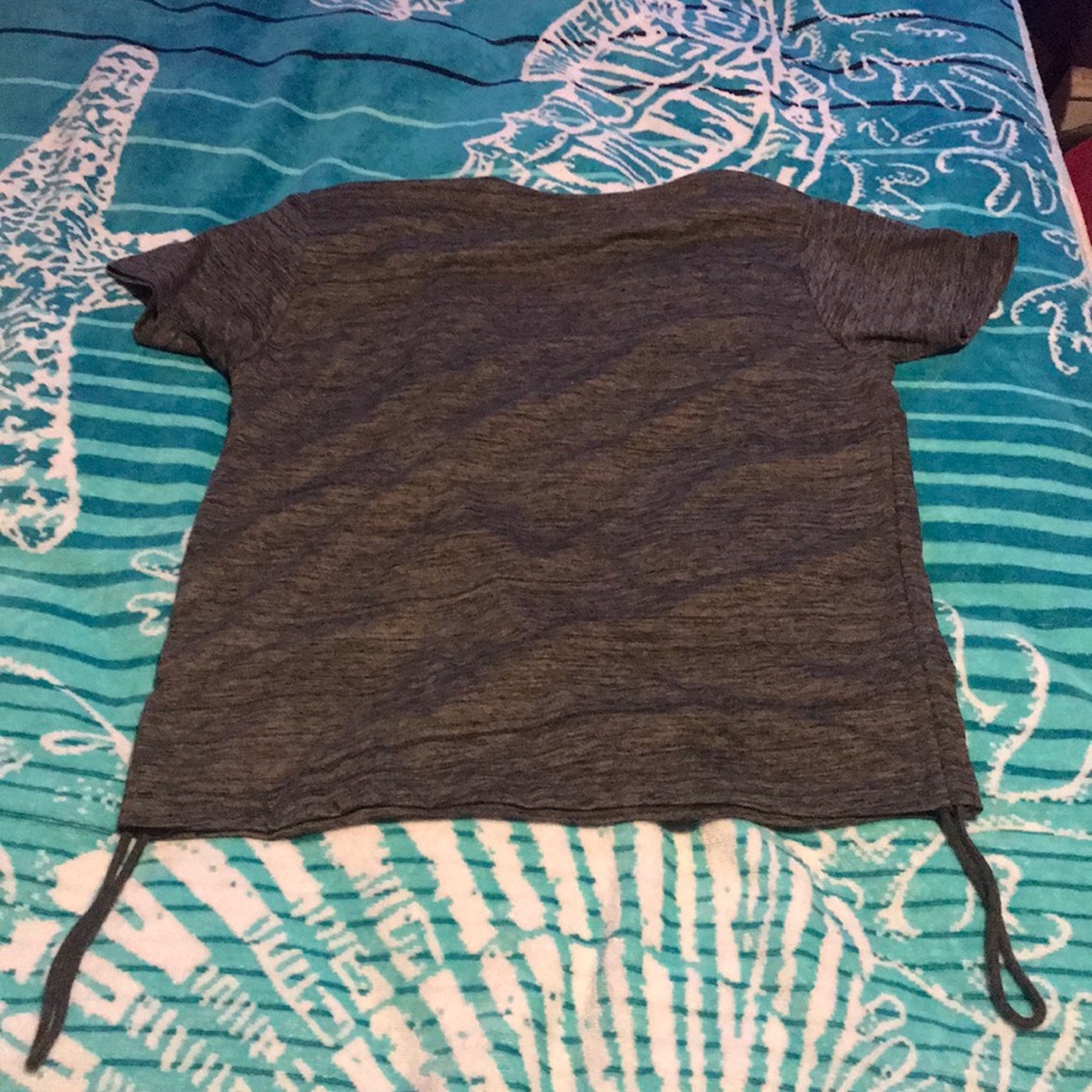 Drawstring shirt - Picture 2 of 3